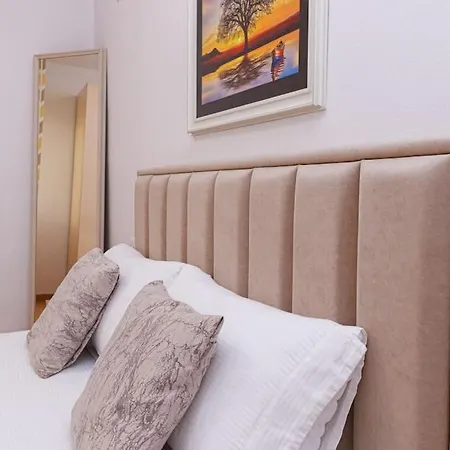 Stylish City Apartment Vlore